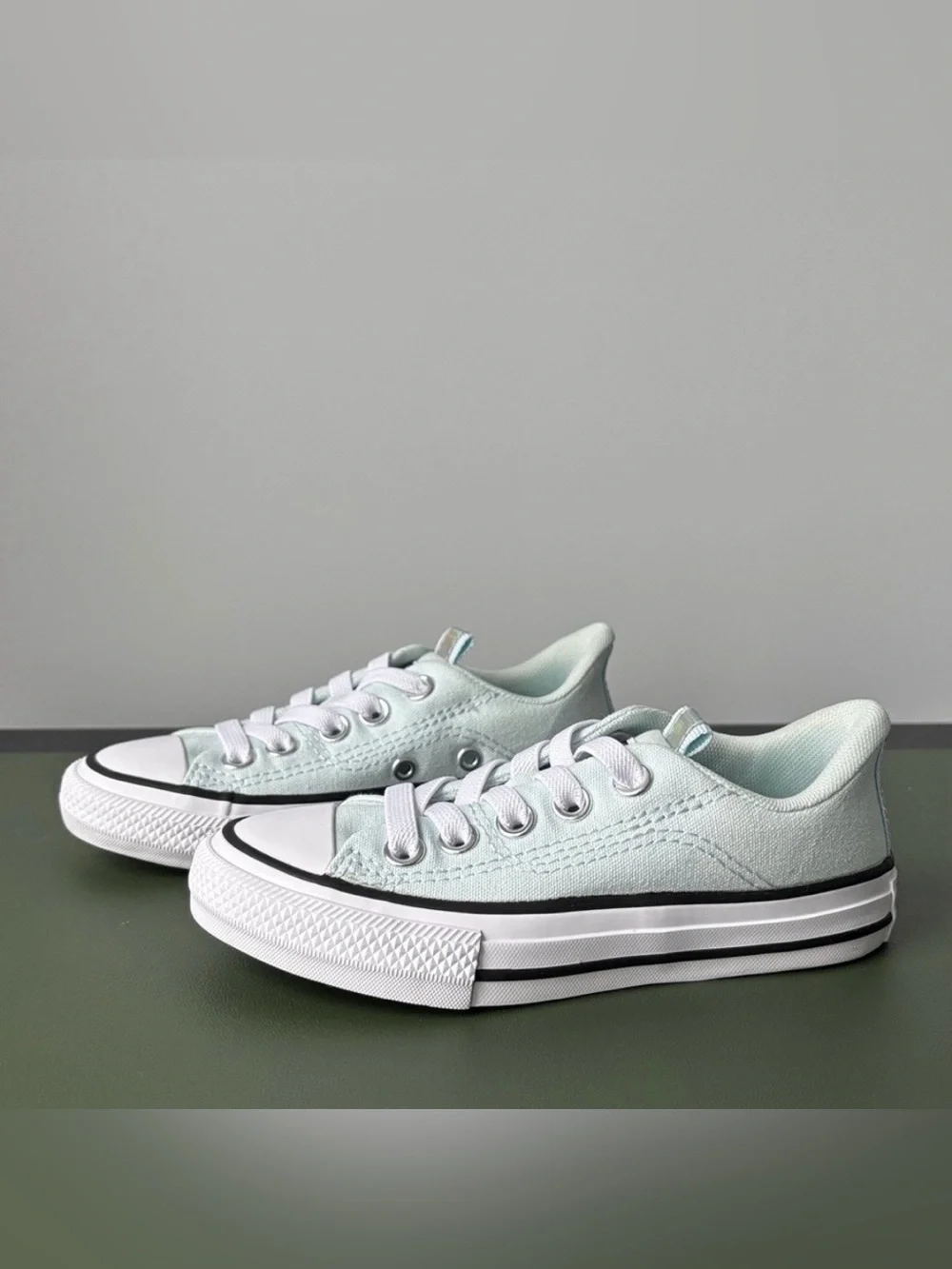 Converse CTAS Rave Ox Kids Slip On Sneakers in Light Mint